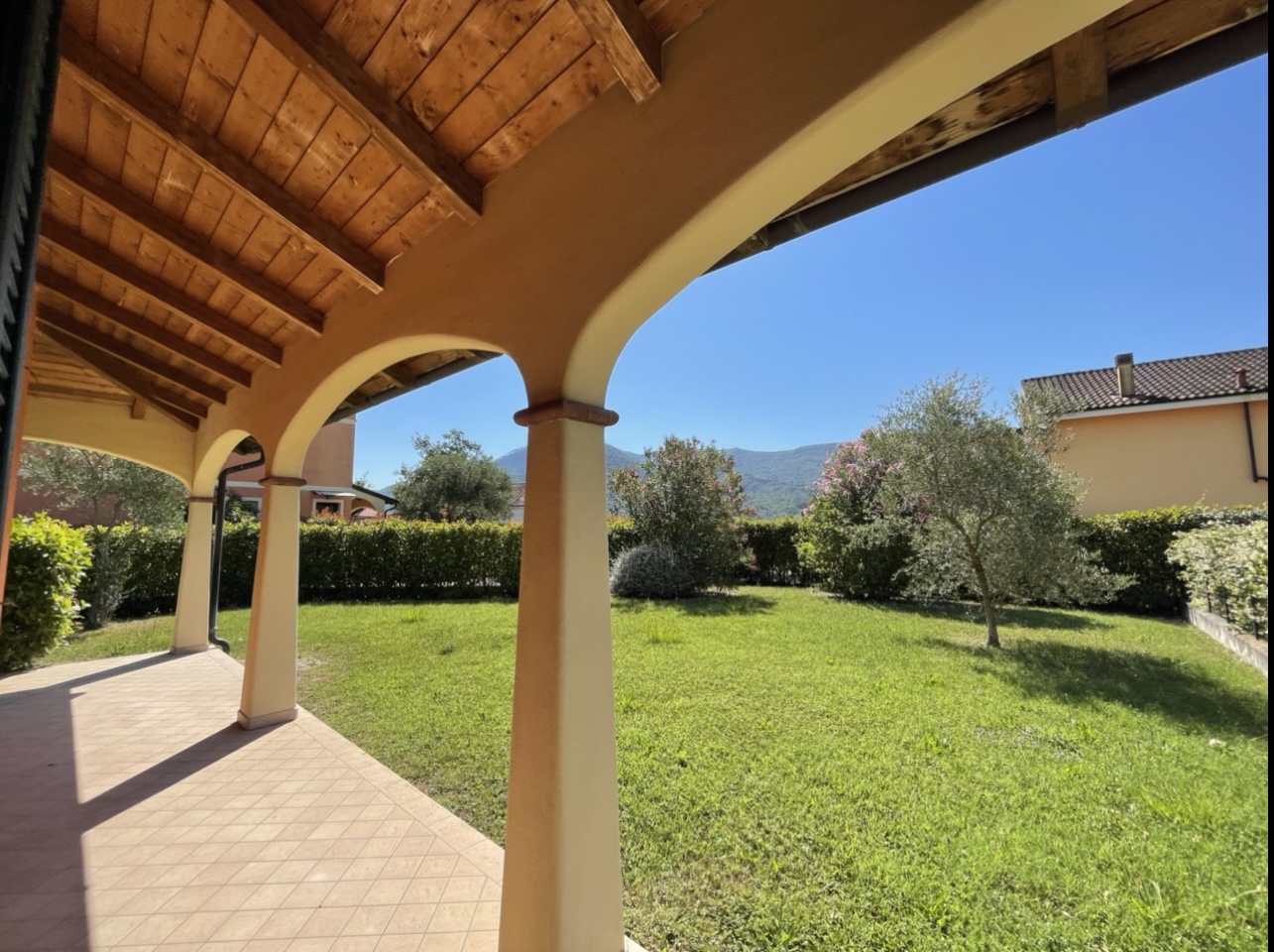 PRESTIGIOSI APPARTAMENTI IN VILLA IN VENDITA A VILLANOVA D’ ALBENGA