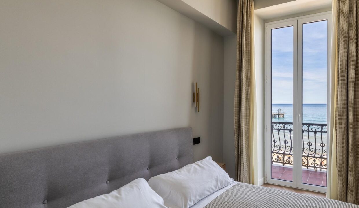 2e3fdc4b-b607-4113-9f24-7060eb243084