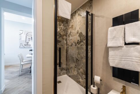 37fbebbe-34e6-42b9-9858-aac9cf5a38d2