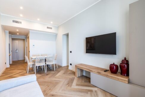 6d31d2fb-b0ef-4805-8a17-3c0e00f0ee69