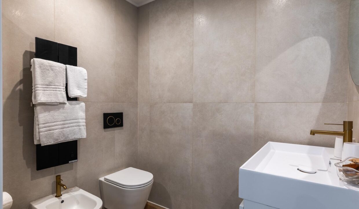 c1a1f8dd-25cc-4985-9ded-4e7d8599bc27