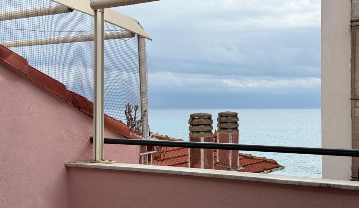 PHOTO-2025-10-24-10-08-14 3 - dimensioni grandi