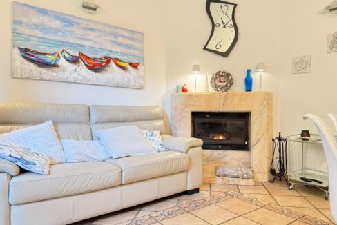 PHOTO-2025-12-22-12-13-13